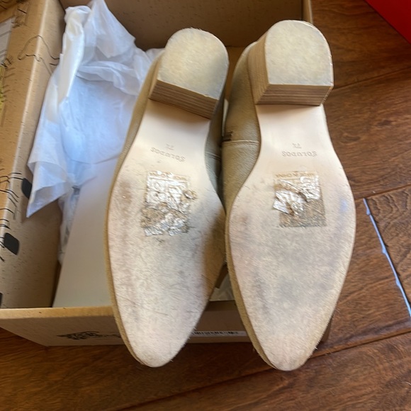 Soludos Lola Bootie in mushroom size 7.5 - Picture 5 of 6